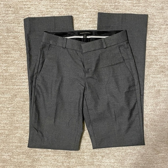 Banana Republic Pants - Woman’s Banana Republic Petite Slacks
